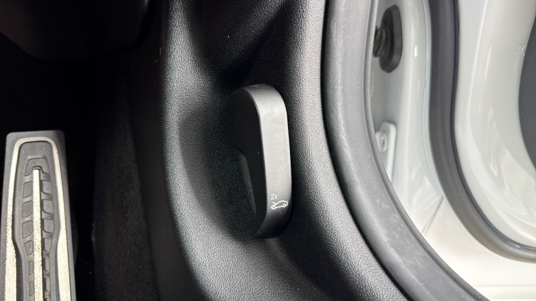 BMW 4 Series 420i xDrive M Sport 2dr Step Auto [Pro Pack] Petrol Coupe